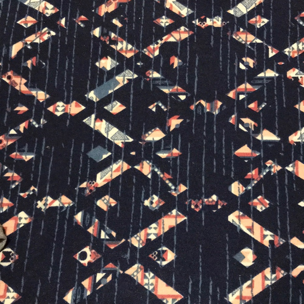 LulaRoe Randy - Picture 3 of 4